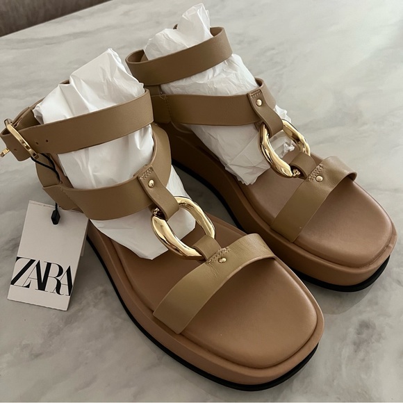 Zara BEIGE FLATFORM LEATHER SANDALS - Picture 8 of 11